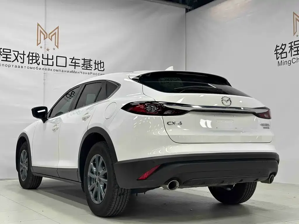 Mazda CX-4 — фото 8