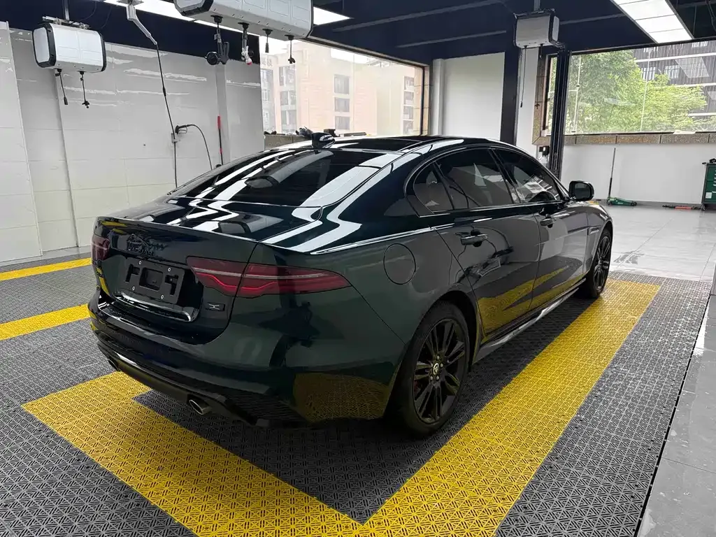 Jaguar XEL — фото 10