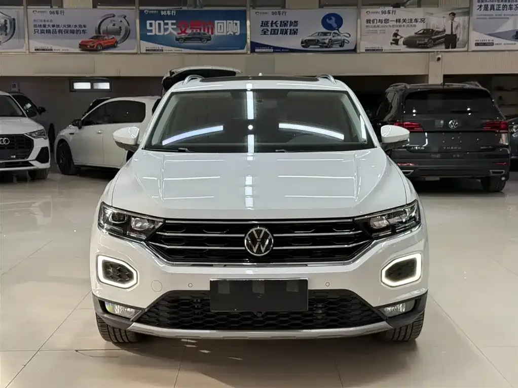 Volkswagen T-Roc — фото 8