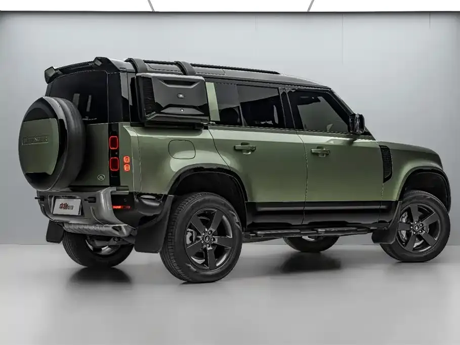 Land Rover Defender — фото 7