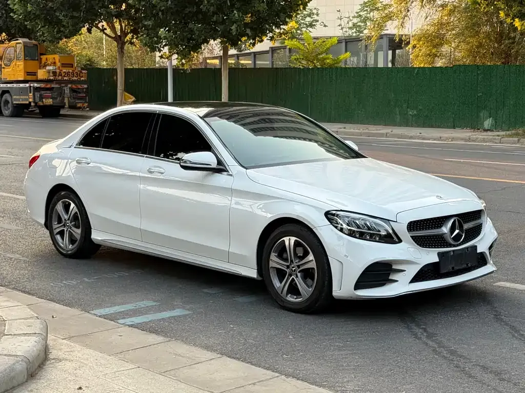 Mercedes-Benz C-Class — фото 4