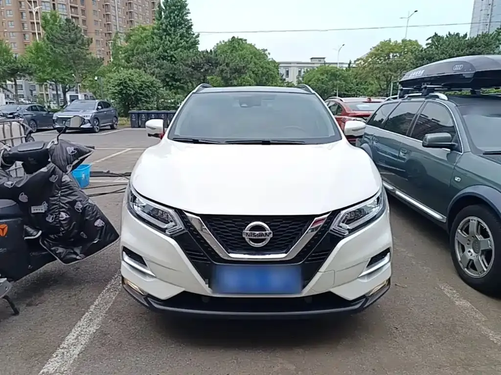 Nissan Qashqai — фото 2