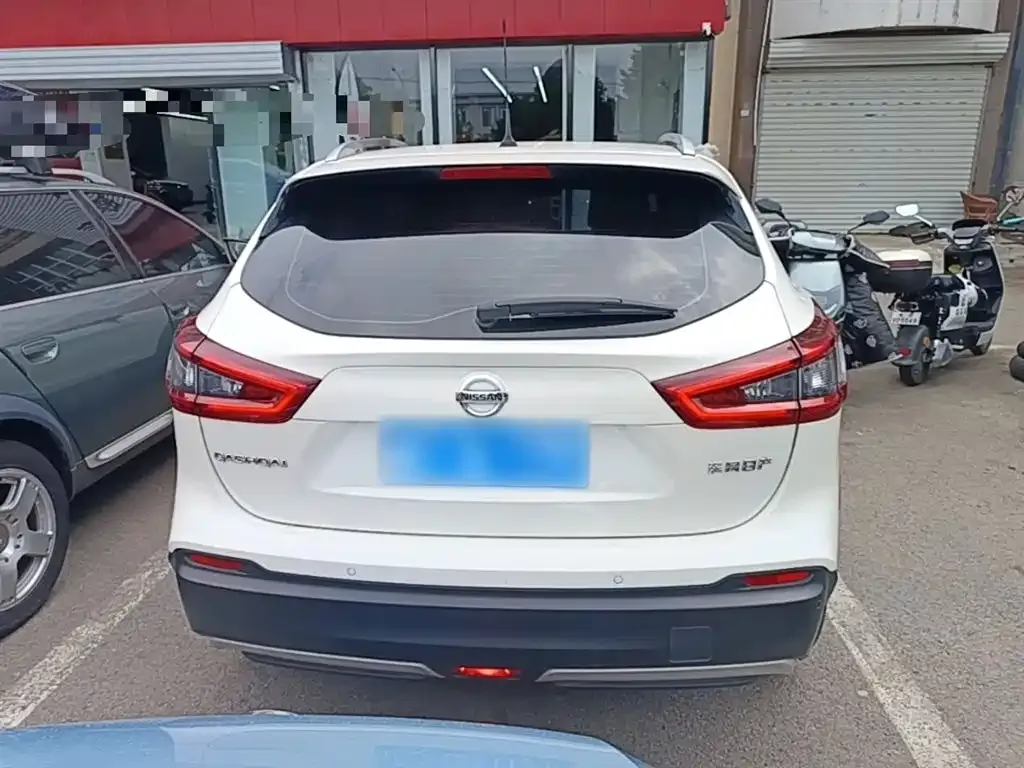 Nissan Qashqai — фото 8