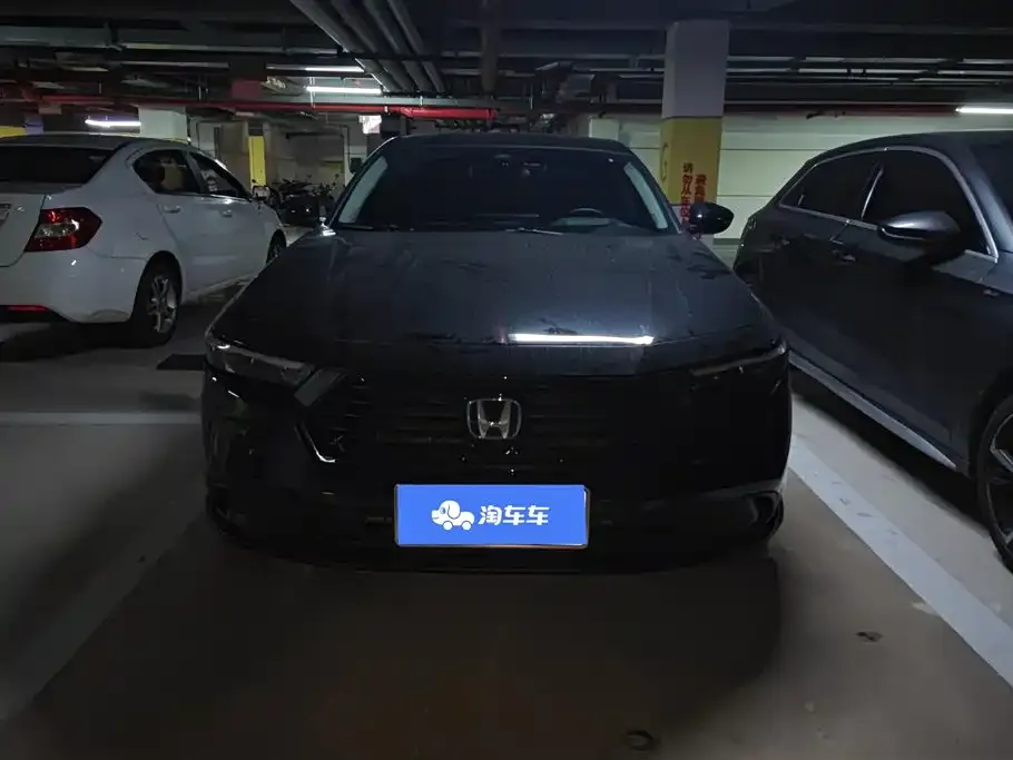 Honda Accord — фото 8