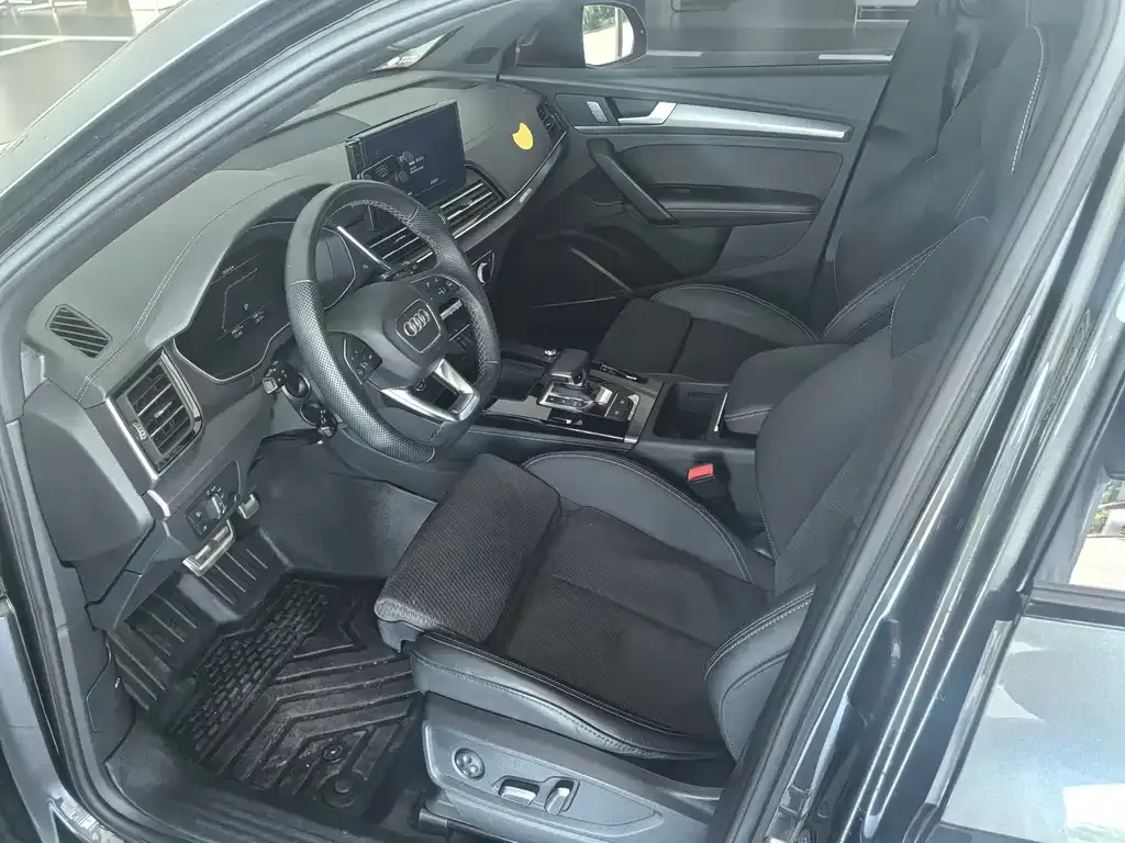Audi Q5L Sportback — фото 7