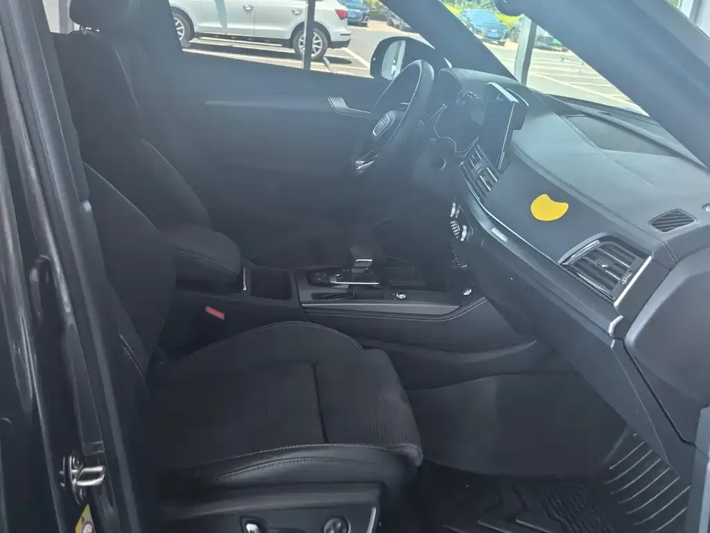 Audi Q5L Sportback — фото 2
