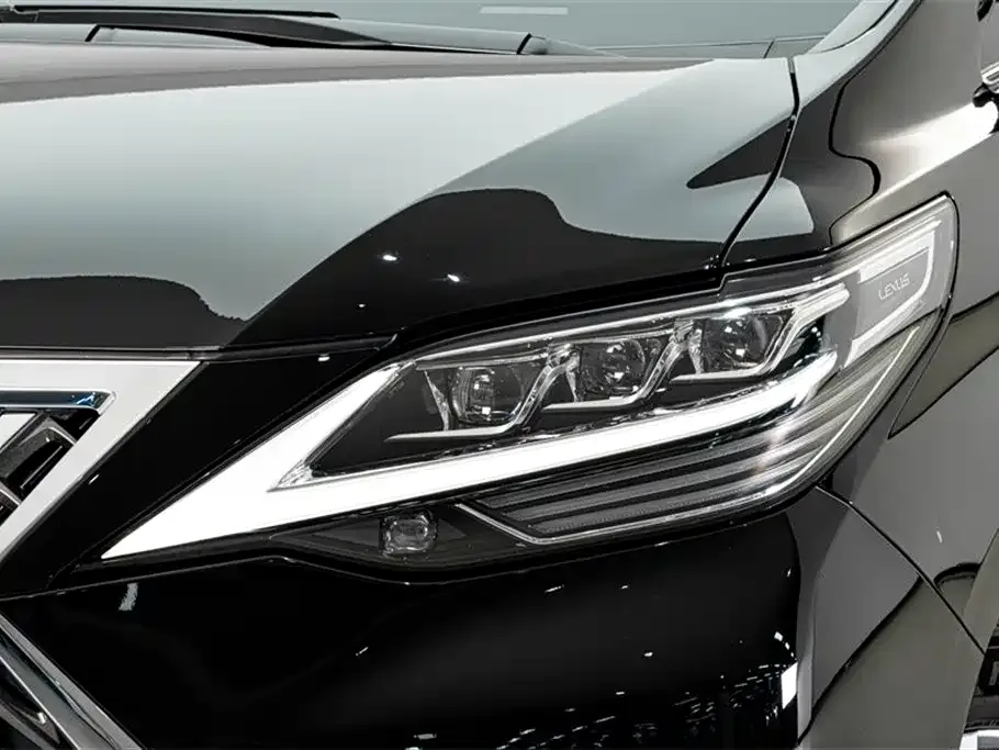 Lexus LM — фото 5