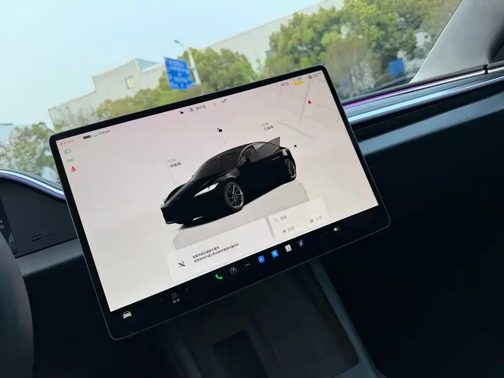 Tesla Model 3 — фото 3
