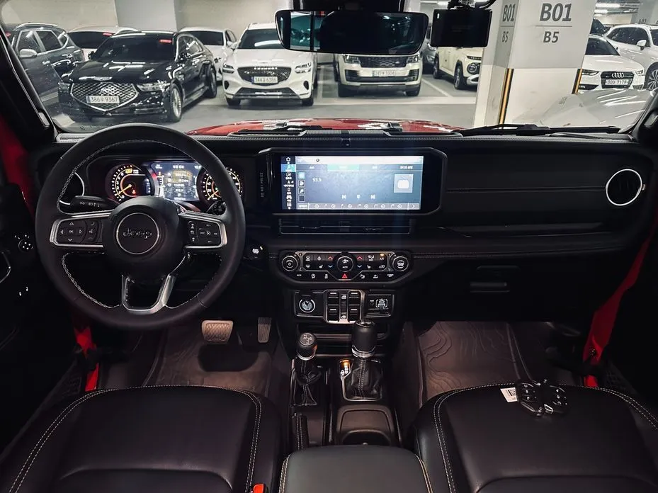 Jeep Wrangler 2025 из KR, фото 2
