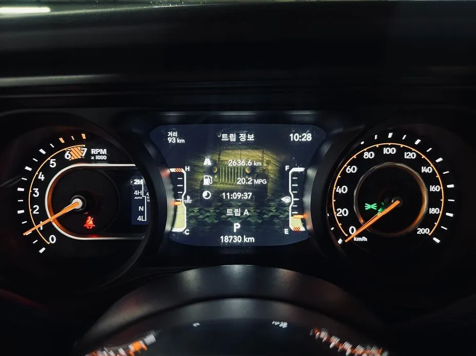 Jeep Wrangler 2025 из KR, фото 6