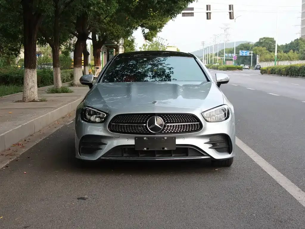 Mercedes-Benz E-Class (Import) — фото 10