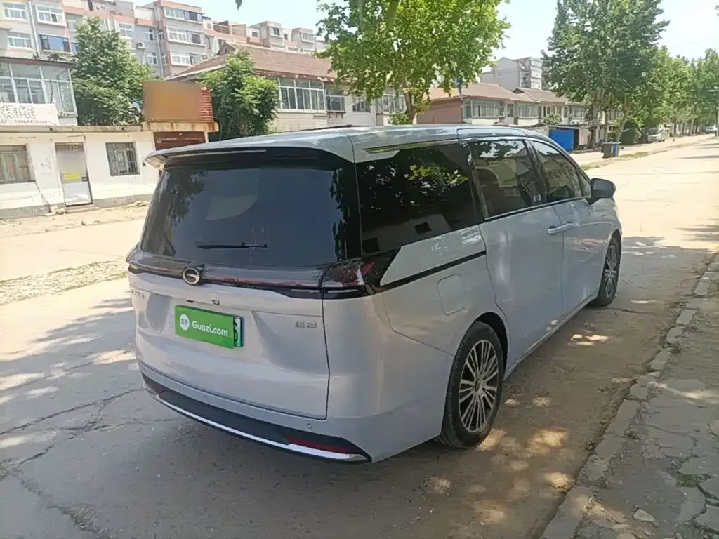 GAC Motor 传祺E8 PHEV — фото 10