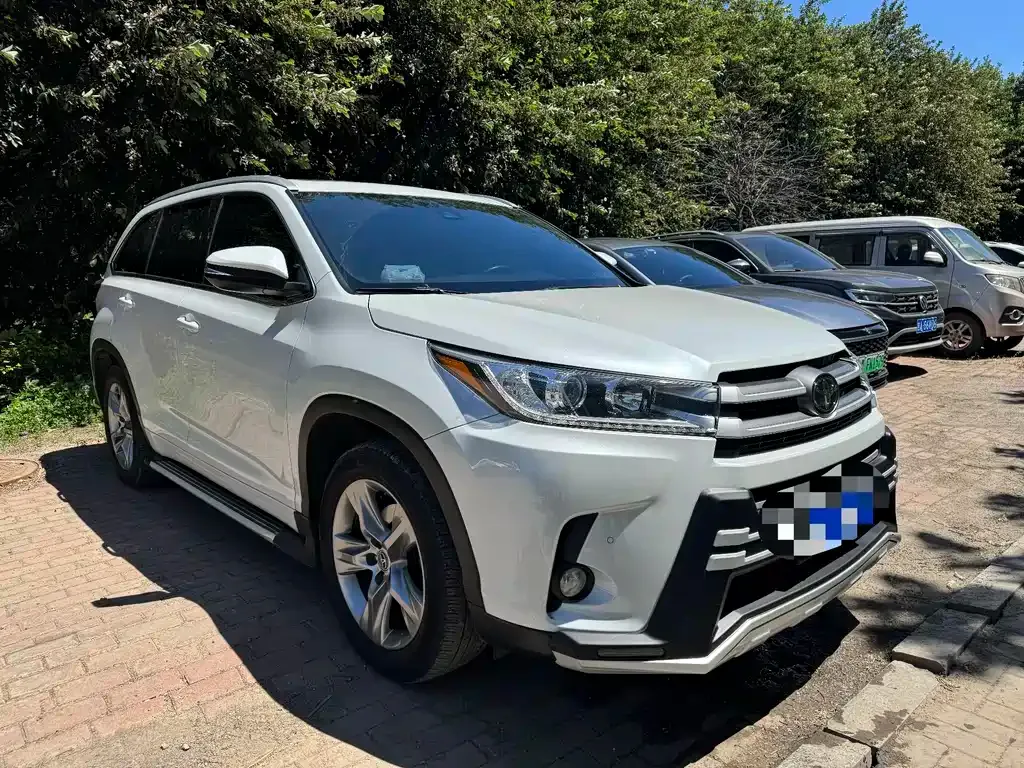 Toyota Highlander — фото 5