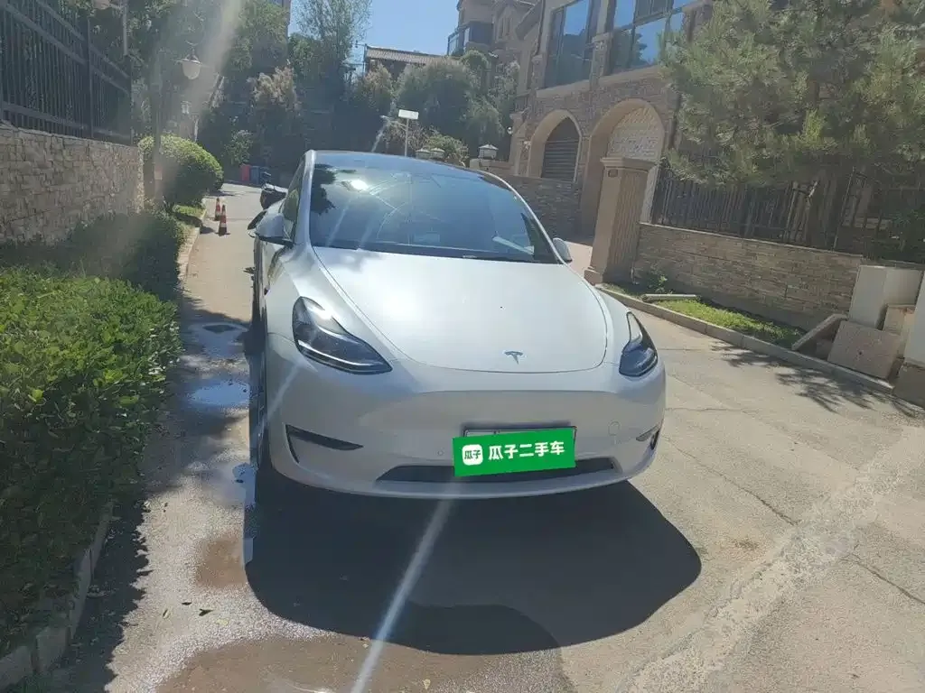 Tesla Model Y — фото 8