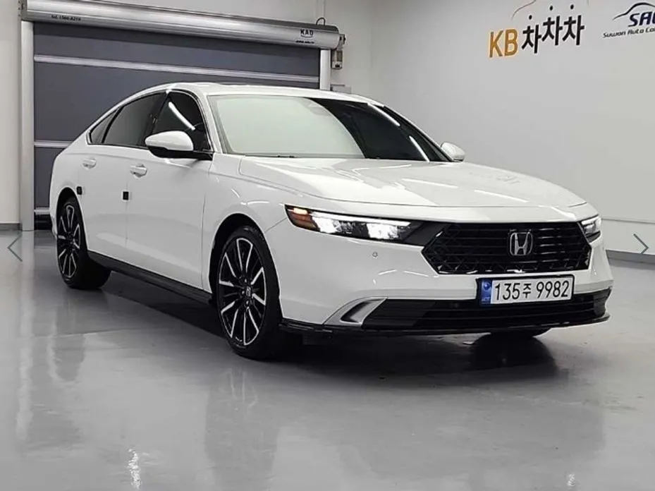 Honda Accord — фото 4