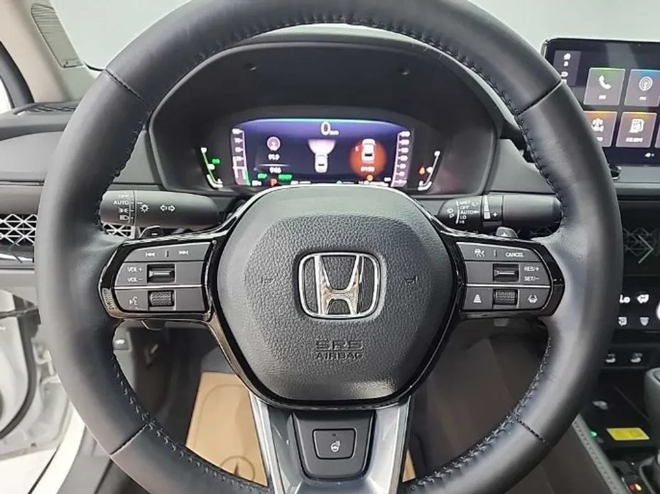Honda Accord — фото 8