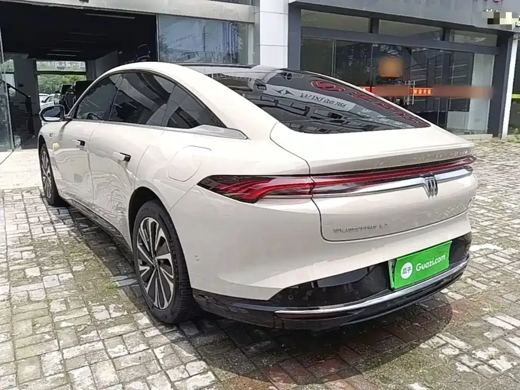 Buick Electra L7 2025 из CN, фото 8