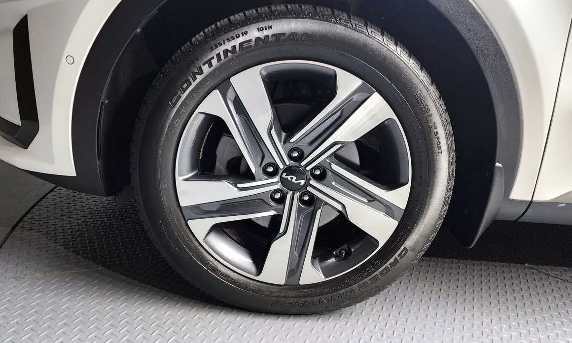Kia Sorento — фото 4