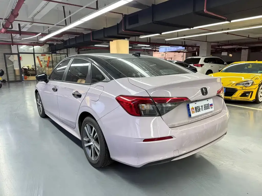 Honda Civic — фото 7