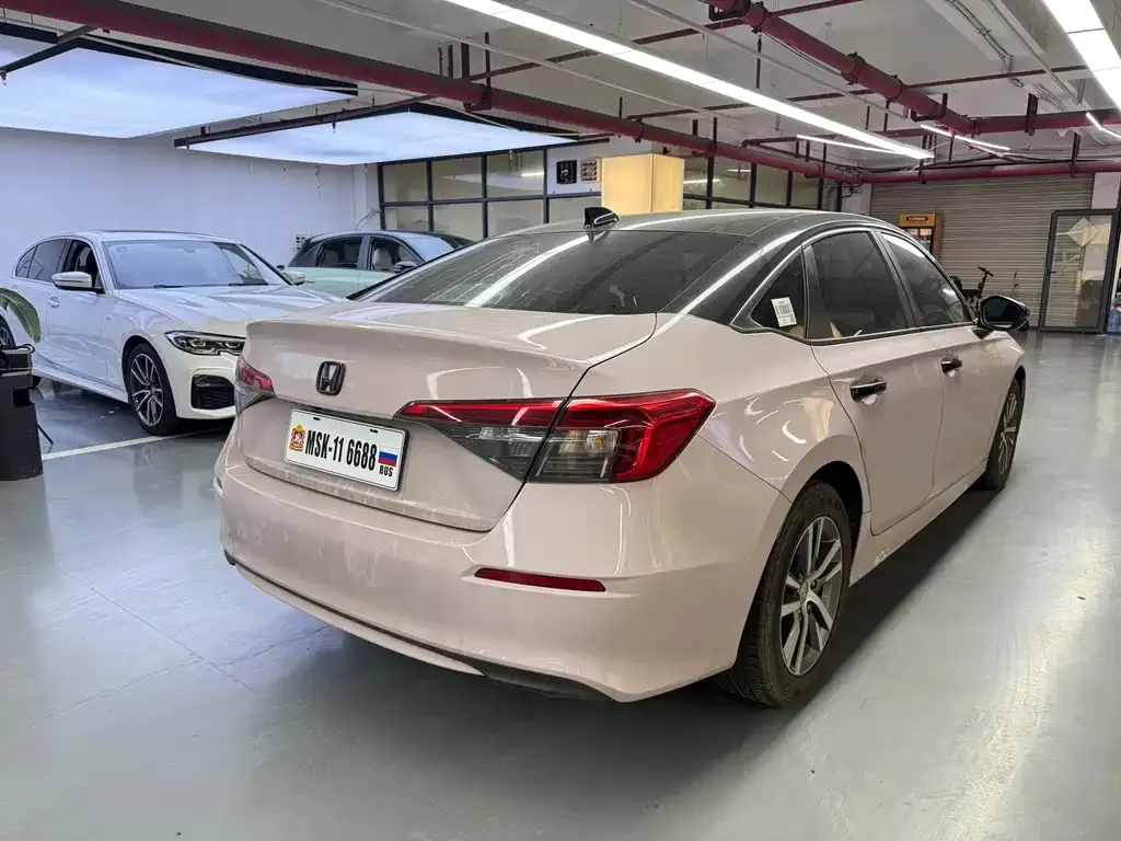 Honda Civic — фото 8