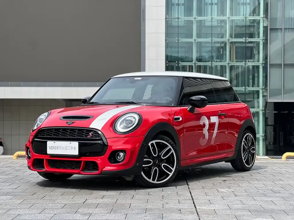 MINI Cooper (3-door) — фото 1
