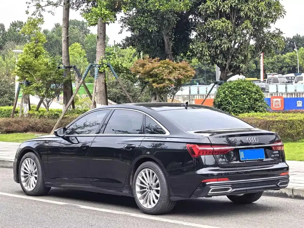 Audi A6L — фото 3