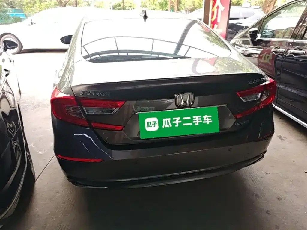 Honda Accord — фото 3