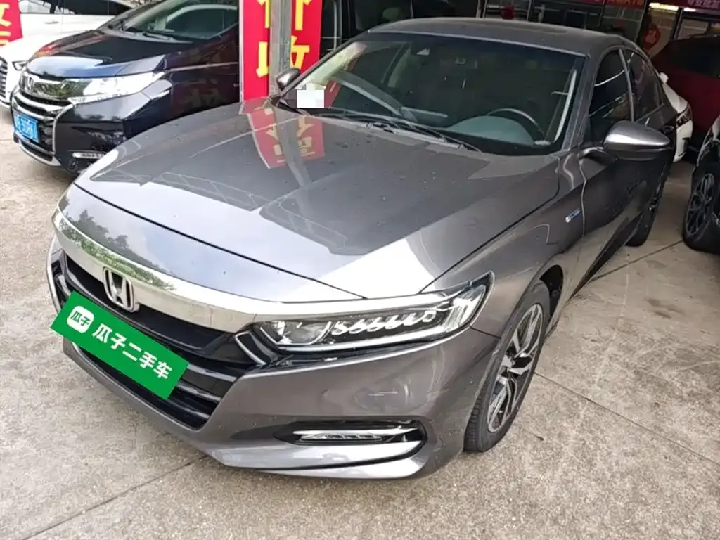 Honda Accord — фото 10