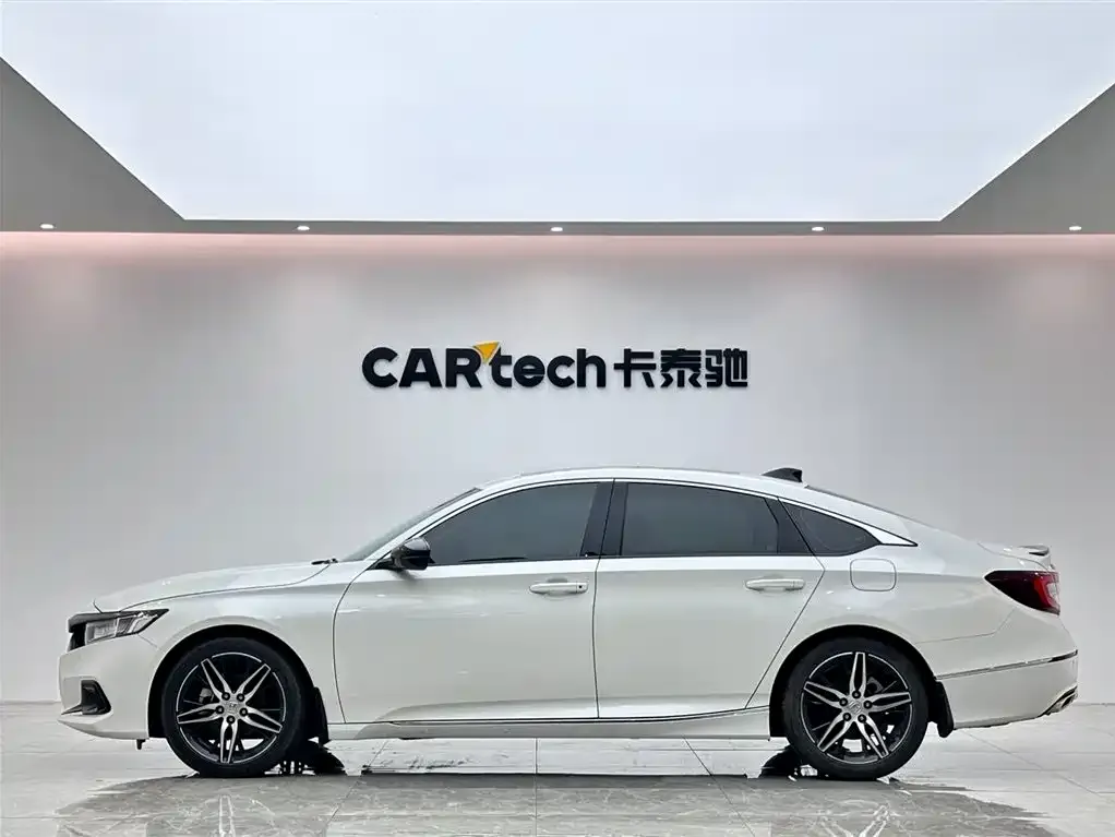 Honda Accord — фото 3