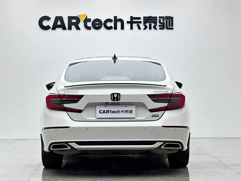Honda Accord — фото 2