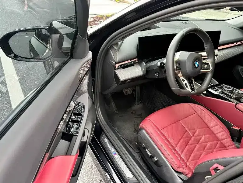 BMW 5 Series — фото 2