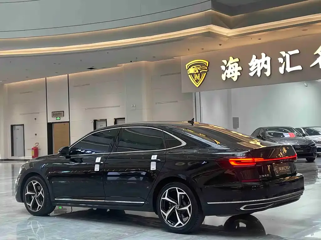 Volkswagen Passat — фото 5