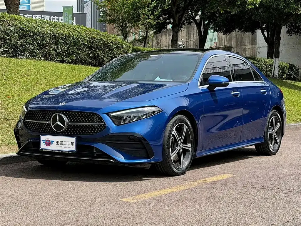 Mercedes-Benz A-Class — фото 1