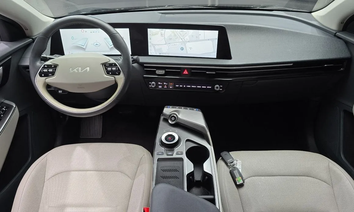 Kia EV6 2023 из KR, фото 9