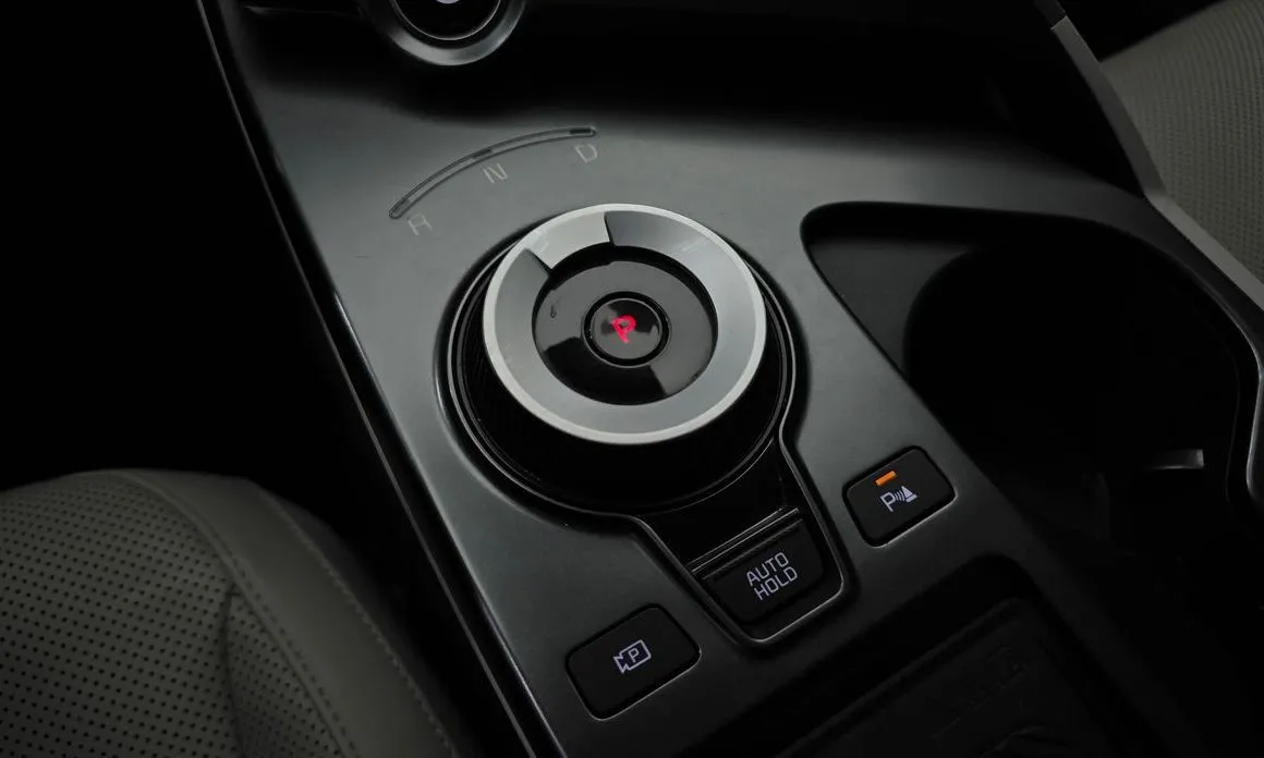 Kia EV6 2023 из KR, фото 2