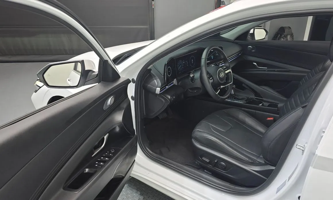 Hyundai AVANTE 2024 из KR, фото 3