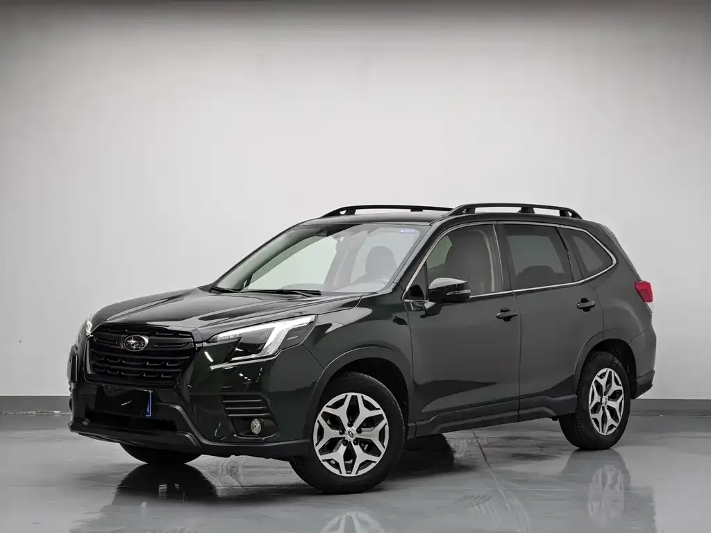 Subaru Forester — фото 1