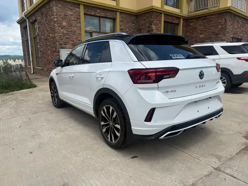 Volkswagen T-Roc — фото 8