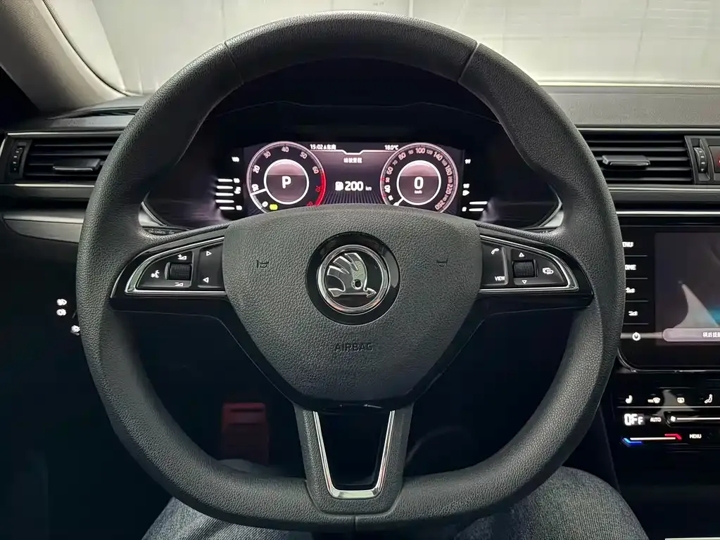 Skoda Superb 2022 из CN, фото 4