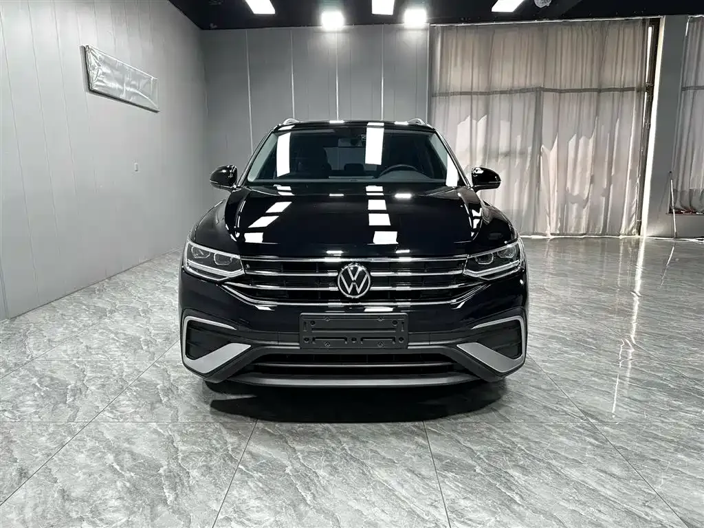 Volkswagen Tiguan L 2023 из CN, фото 3