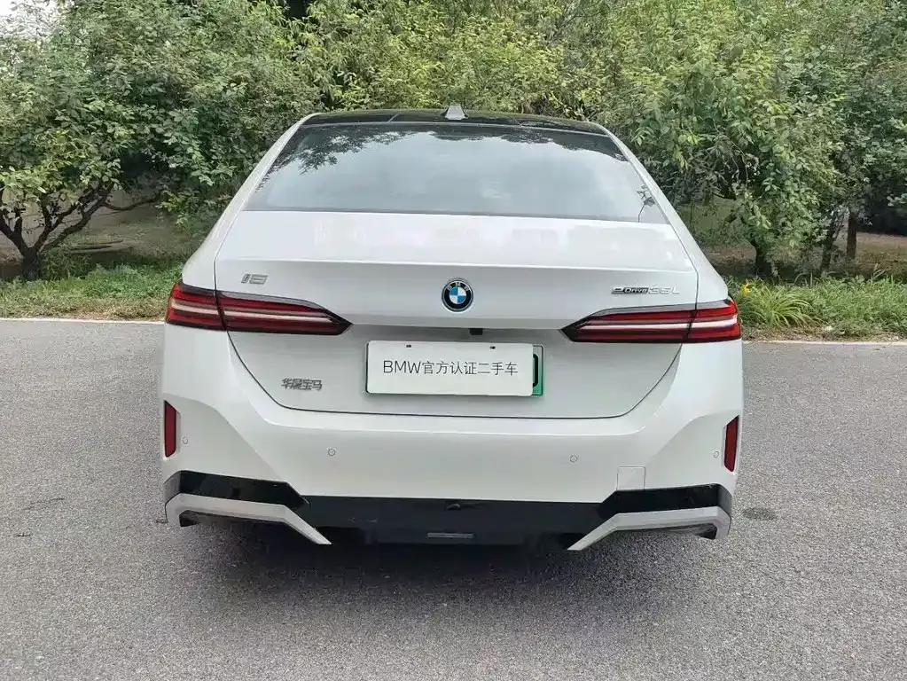 BMW i5 2025 из CN, фото 6