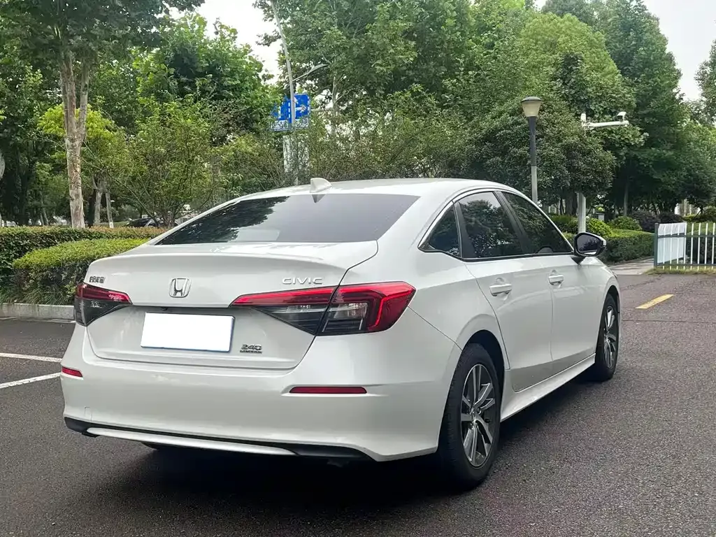 Honda Civic — фото 2