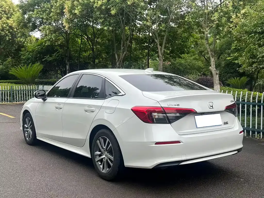 Honda Civic — фото 8