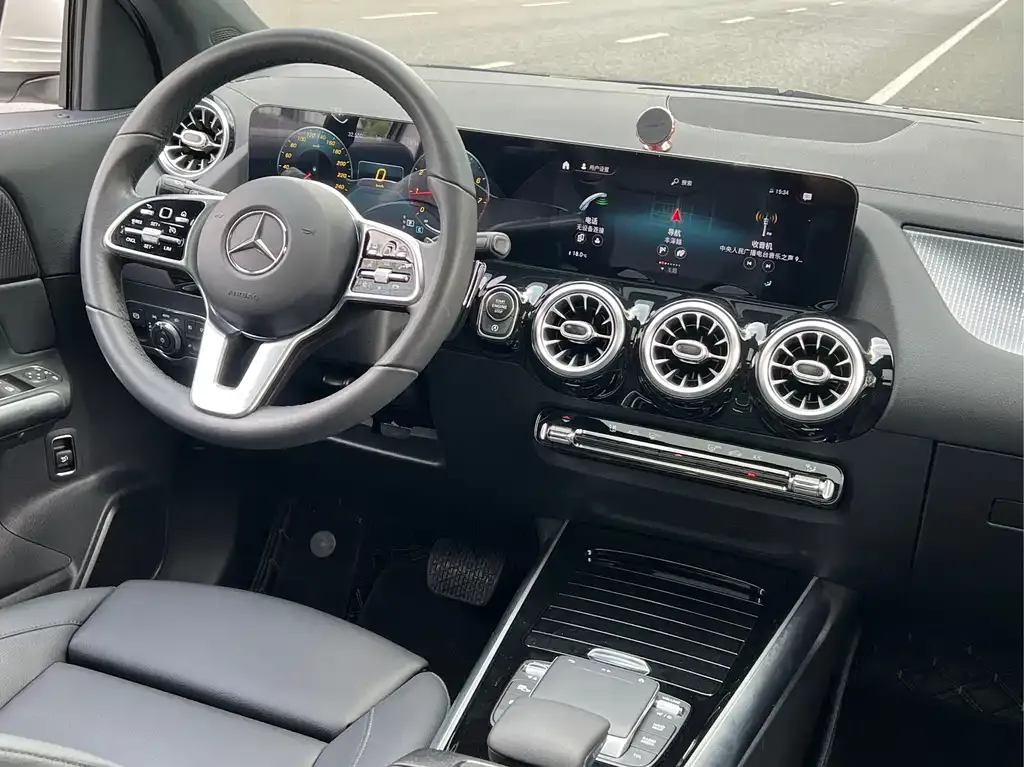 Mercedes-Benz GLA — фото 3