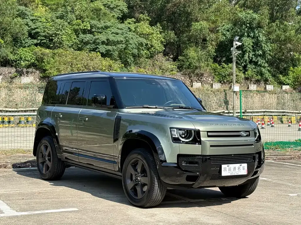 Land Rover Defender — фото 10