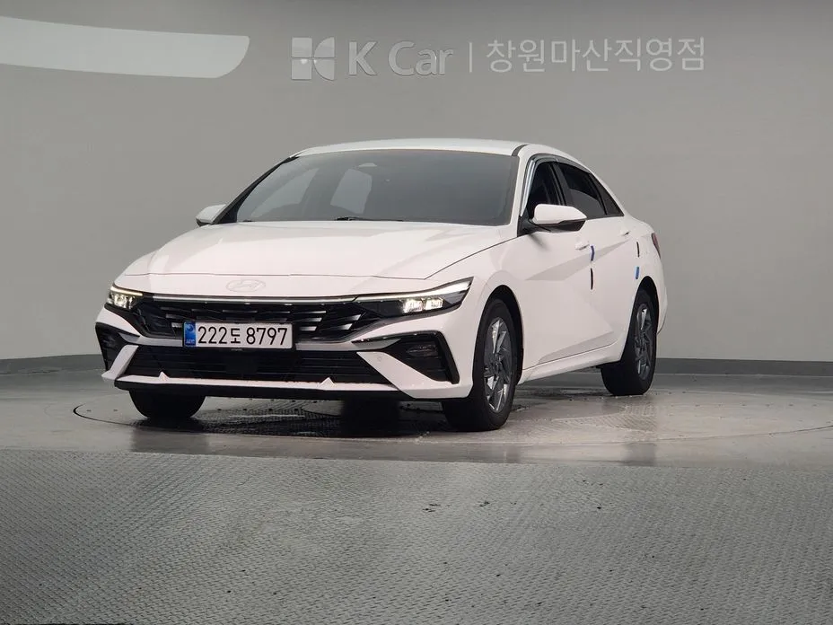 Hyundai AVANTE — фото 1