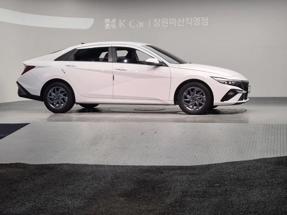 Hyundai AVANTE — фото 10