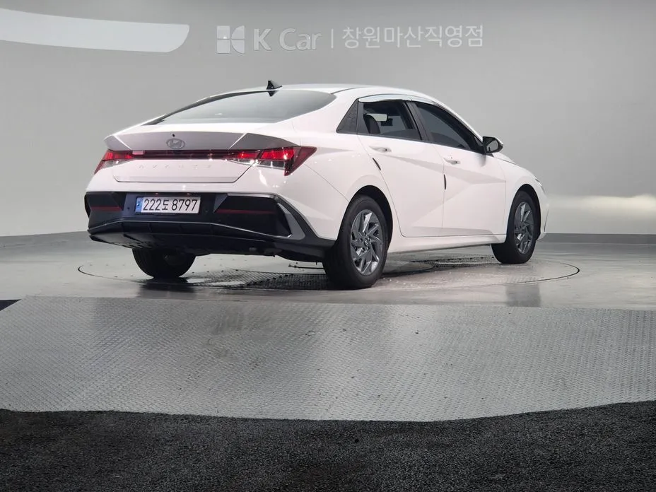 Hyundai AVANTE — фото 4