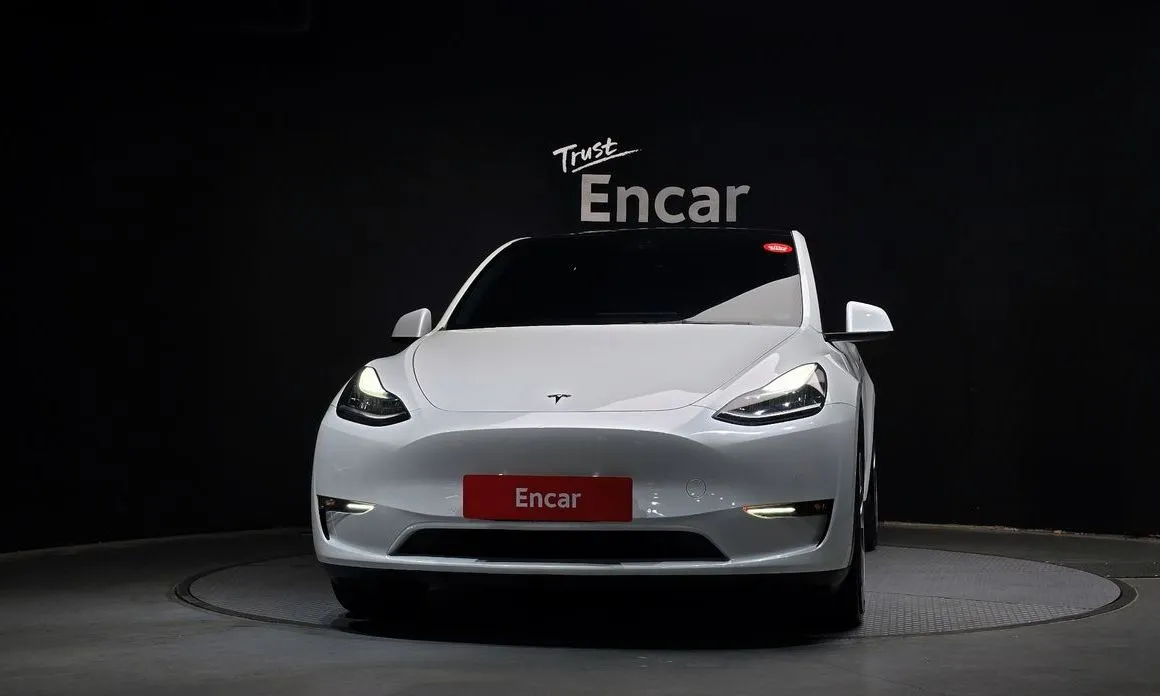 Tesla Model Y 2021 из KR, фото 2