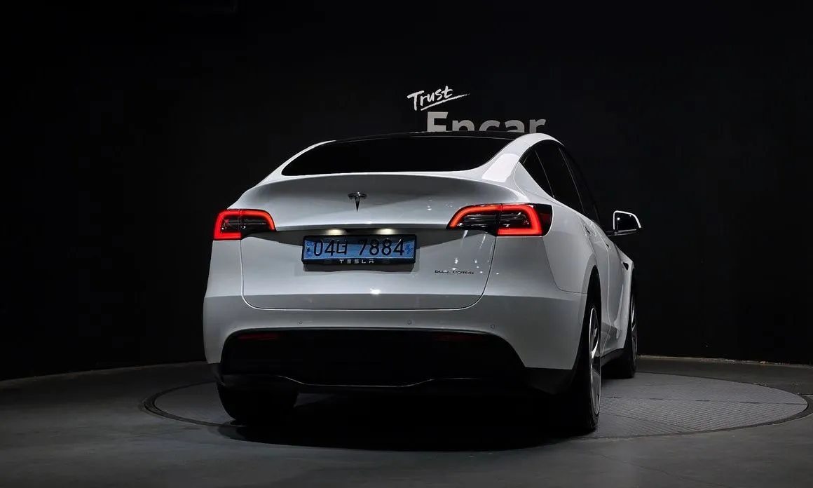 Tesla Model Y 2021 из KR, фото 3